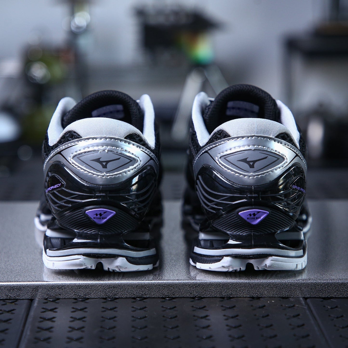 Mizuno Wave Prophecy LS 'Black Silver' – Premium Running Shoe